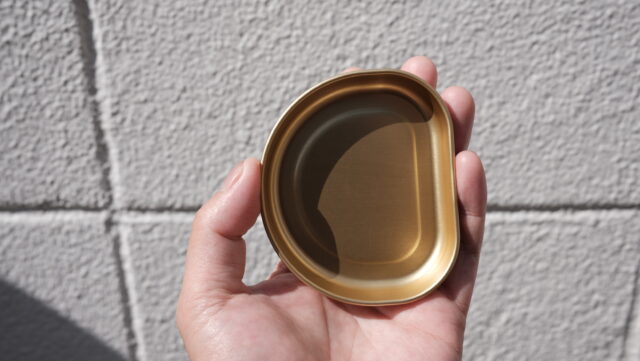 Nruc FACEHUGGER DISH｜OMMに遊び心を侵入させる11gのバグ？