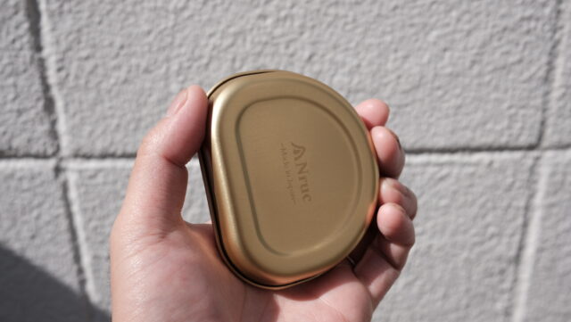 Nruc FACEHUGGER DISH｜OMMに遊び心を侵入させる11gのバグ？