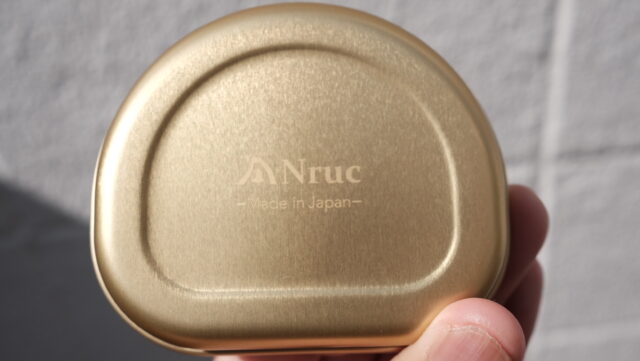 Nruc FACEHUGGER DISH｜OMMに遊び心を侵入させる11gのバグ？