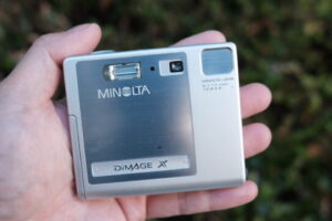 【レビュー】登山にオールドコンデジを持っていく。コニカミノルタ DiMAGEとCanon IXYの魅力とリアルな苦労